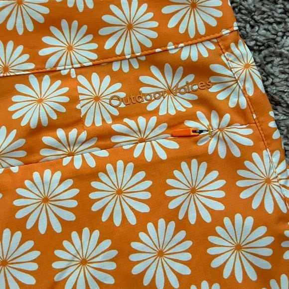 Outdoor Voices Men's Solarcool 6" Beach Boardshort in Apricot Floral - Picture 9 of 9